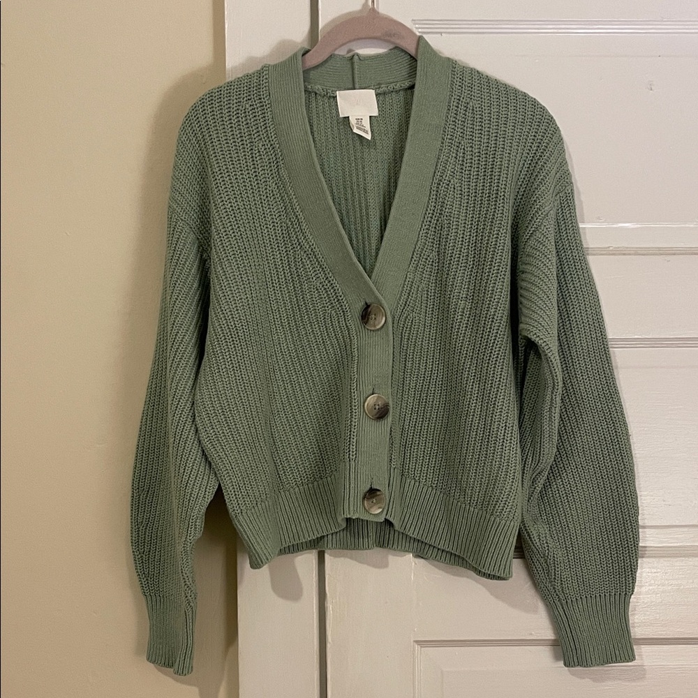 H&M Green Button-Up Women's Sweater